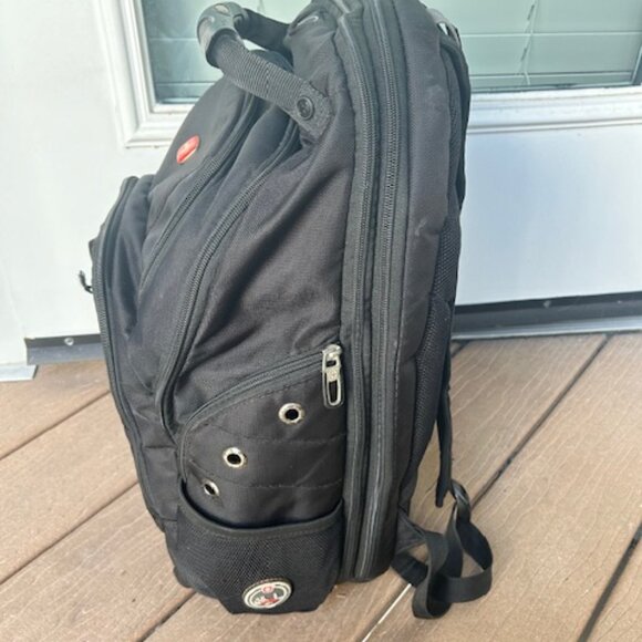 SwissGear Airflow Backpack - LIKE NEW - Picture 3 of 3
